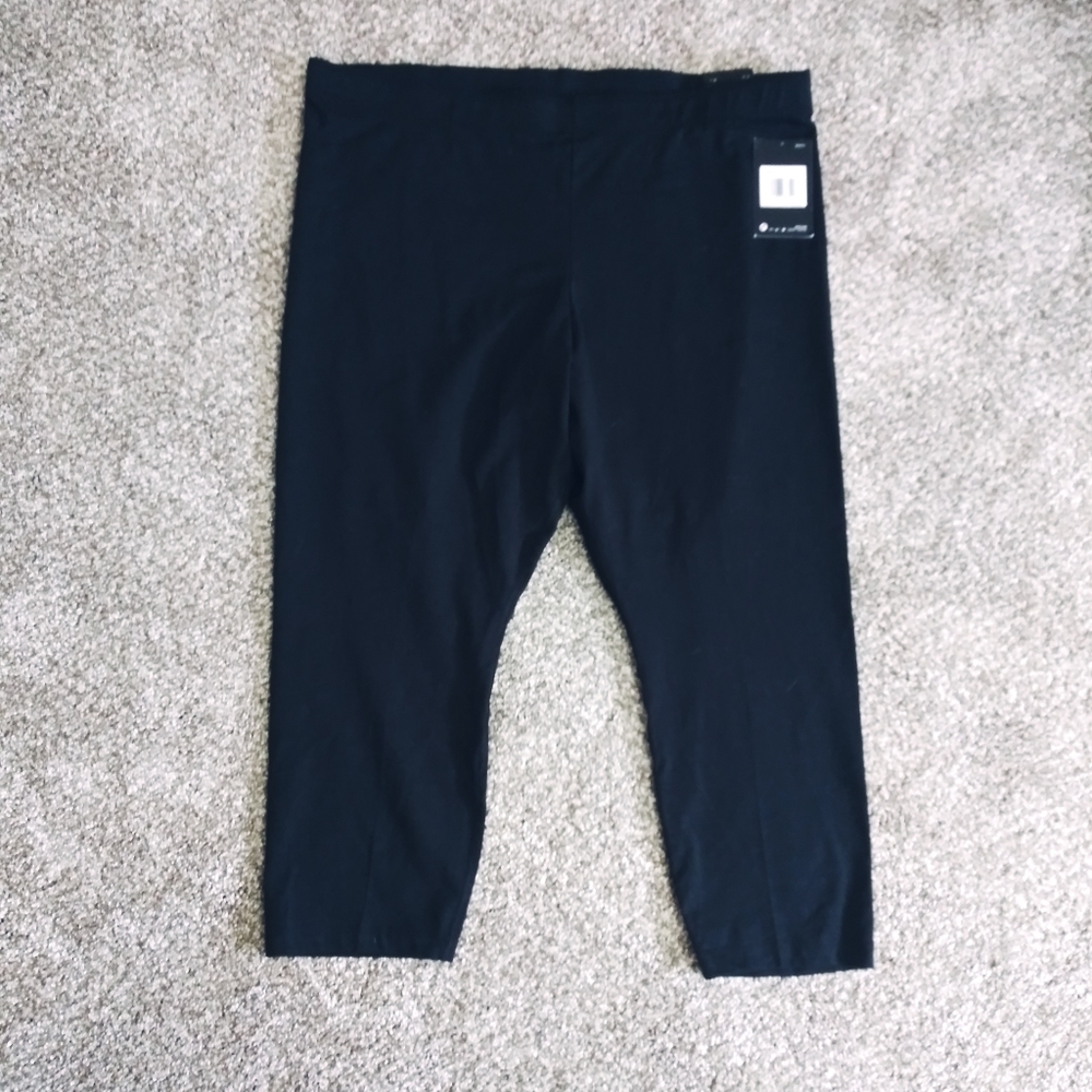 2X Nike cropped leggings